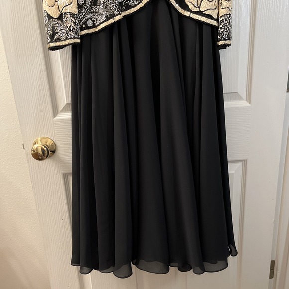 Vintage 90s Black Tie Gown Women's 6 Black Ivory Sequin Beaded Chiffon Formal - Picture 2 of 10